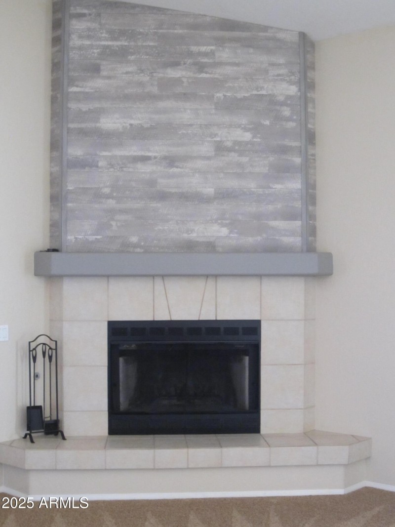 1071 Vista Grande 036