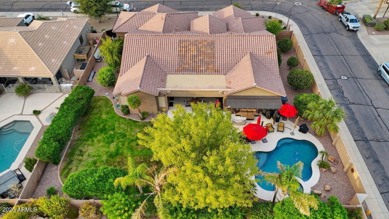 007_71-web-or-mls-dji_20251103165241_072