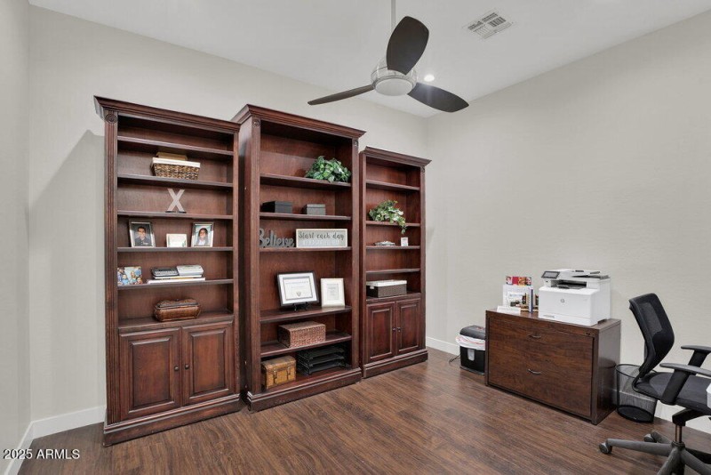 010_6-web-or-mls-2209_leo_place-39_668