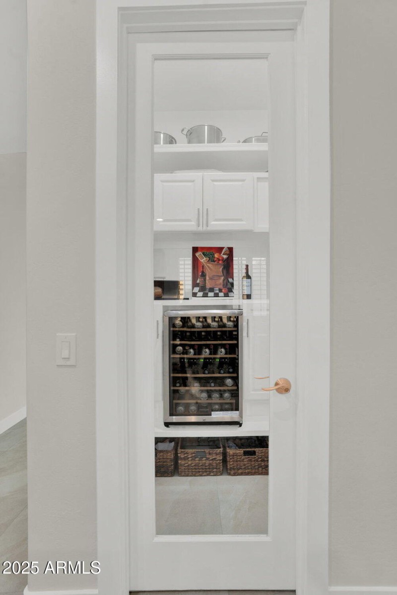 018_23-web-or-mls-2209_leo_place-21_828