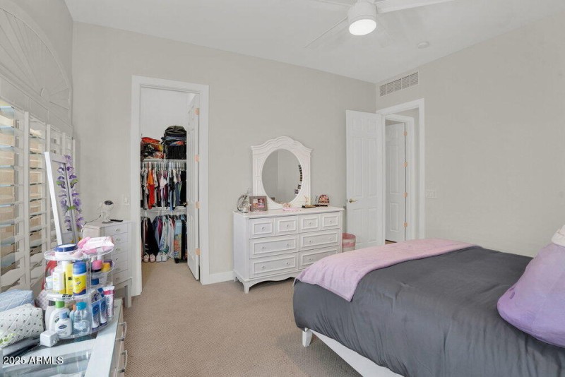 039_47-web-or-mls-2209_leo_place-45_438