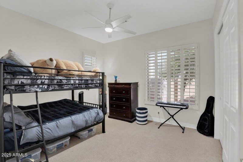 041_49-web-or-mls-2209_leo_place-47_918