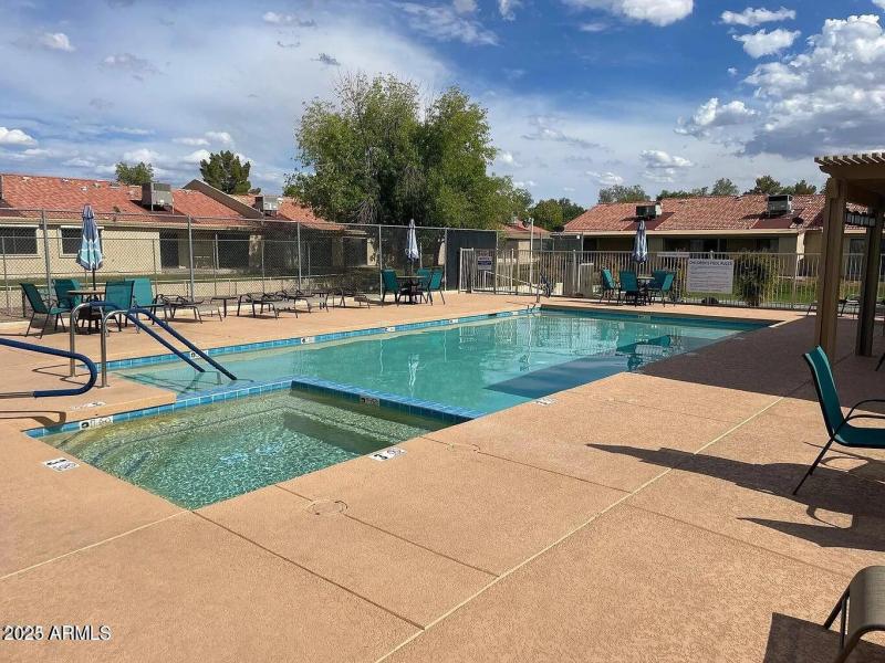 1d6ecb2cabcd4cdb62edd34e945f4bed-uncropp