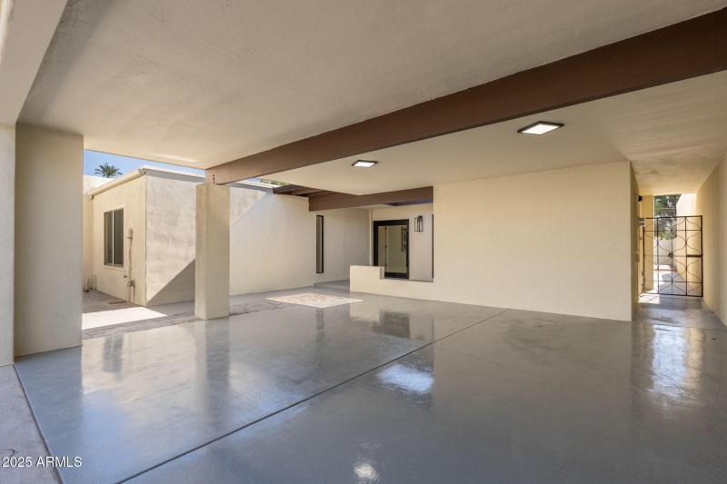 4333 E Fairmount Ave - 03