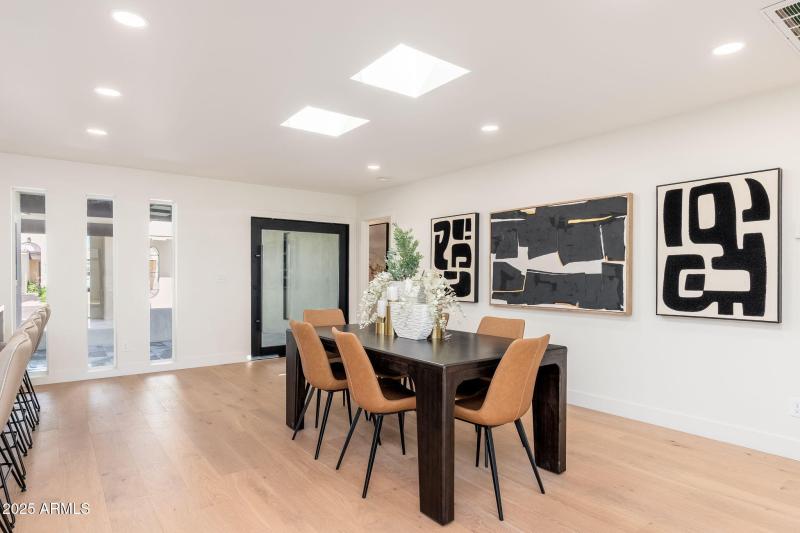 4333 E Fairmount Ave - 07