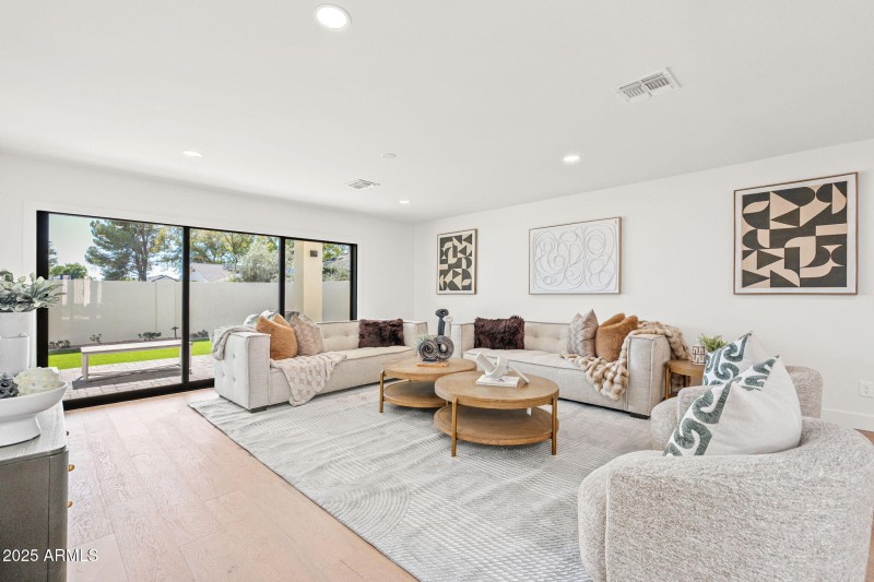 4333 E Fairmount Ave - 15