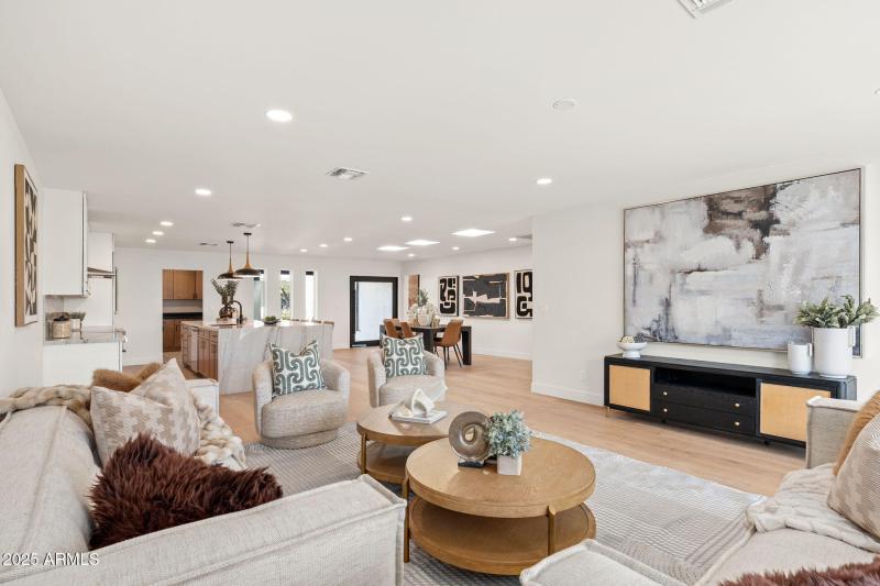 4333 E Fairmount Ave - 18