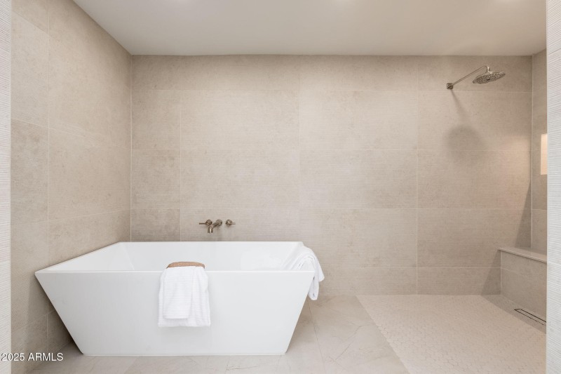 4333 E Fairmount Ave - 25