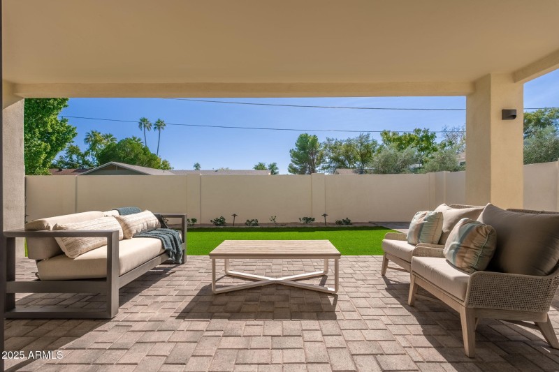 4333 E Fairmount Ave - 32