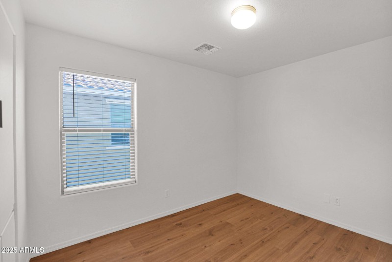 29-web-or-mls-P1349679