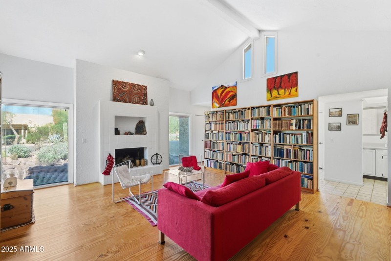 Very open living area.