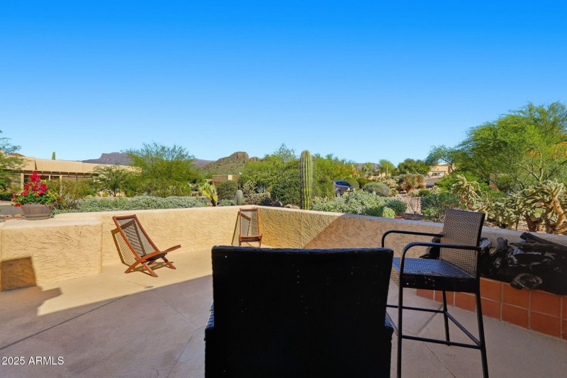 Plenty of room for entertaining!