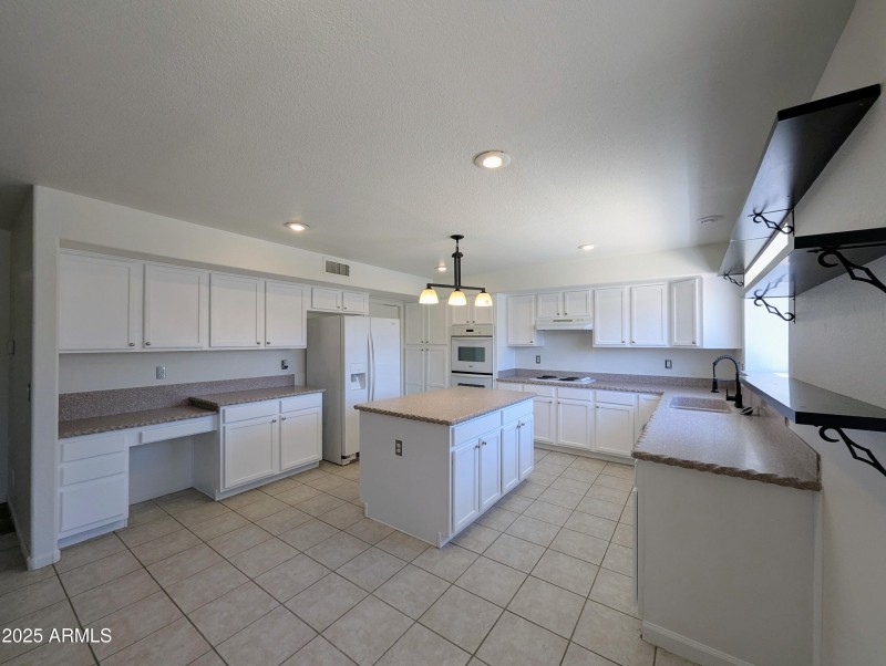 12425 W ENCANTO BLVD