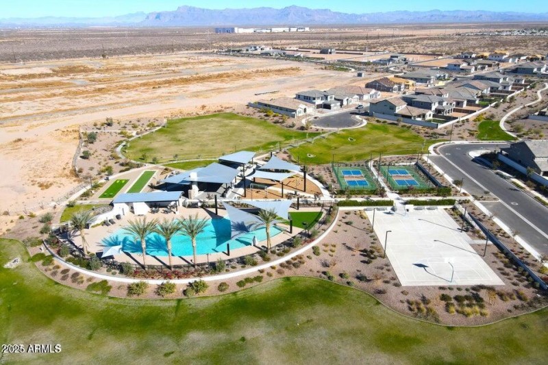 20250904041832747028000000-o