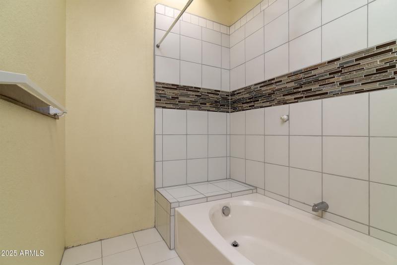 Guest suite Bathroom