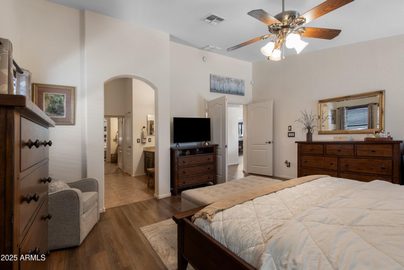 16-709-E-Saddle-Way-16