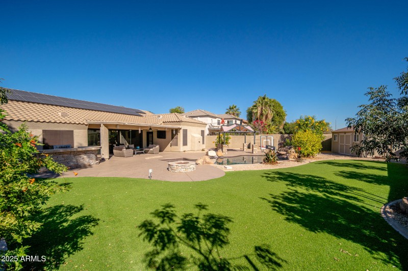 Resort style backyard!