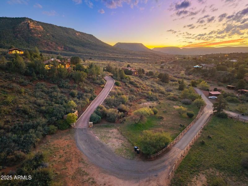 133-web-or-mls-DJI_20251104175223_0010_D