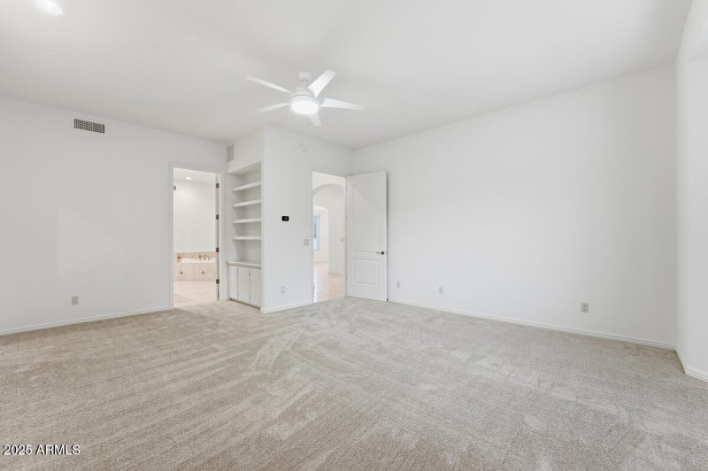 722 W Moon Valley Dr-32