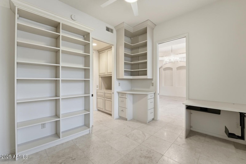 722 W Moon Valley Dr-23