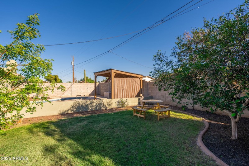 3215 W Sharon Ave, 11-06 - 17