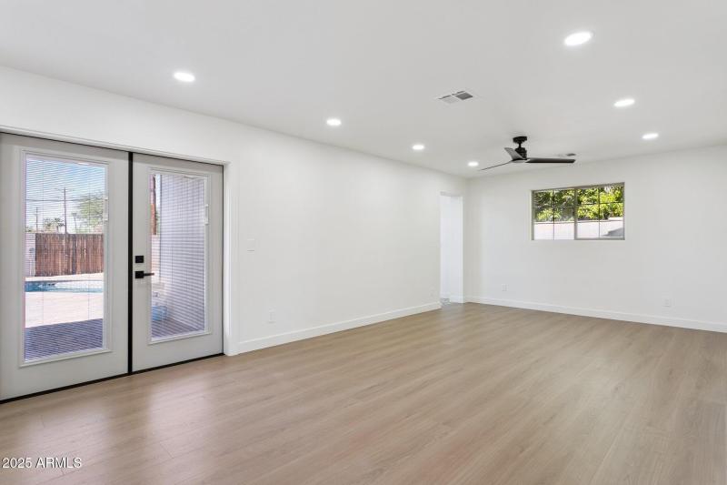 10-web-or-mls-2920-s-rita-ln