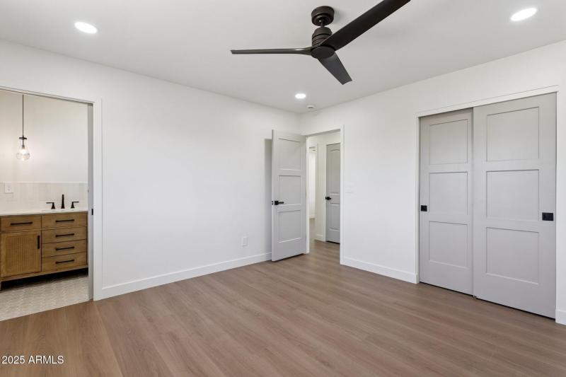 20-web-or-mls-2920-s-rita-ln