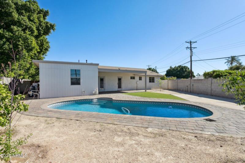 24-web-or-mls-2920-s-rita-ln