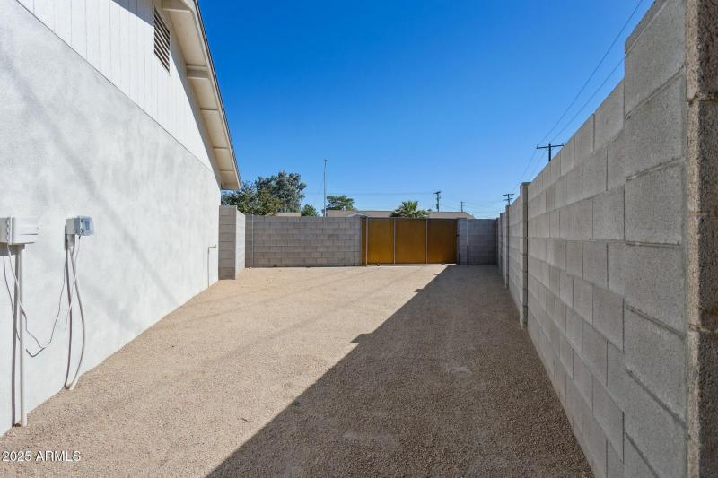 27-web-or-mls-2920-s-rita-ln