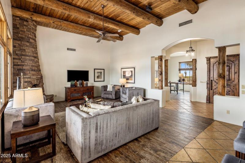 6-web-or-mls-D46A7736