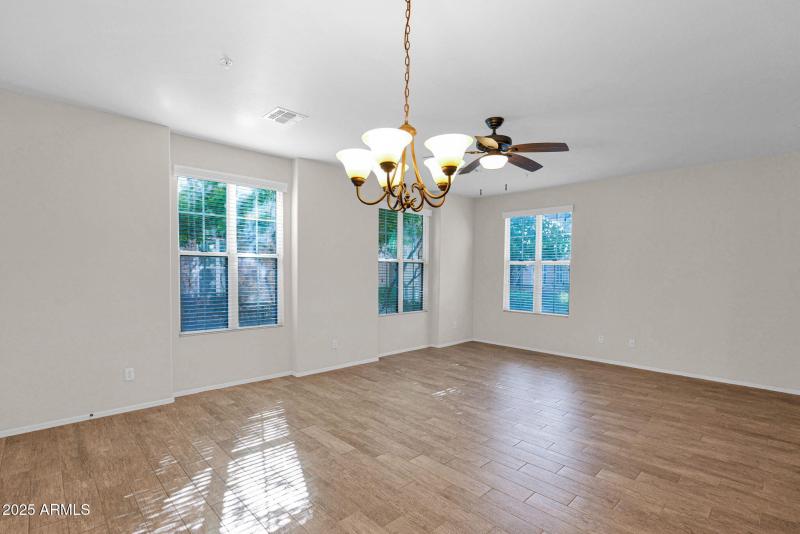 29-web-or-mls-P1360099