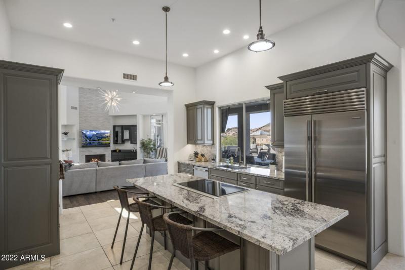 Stunning Chef's Kitchen