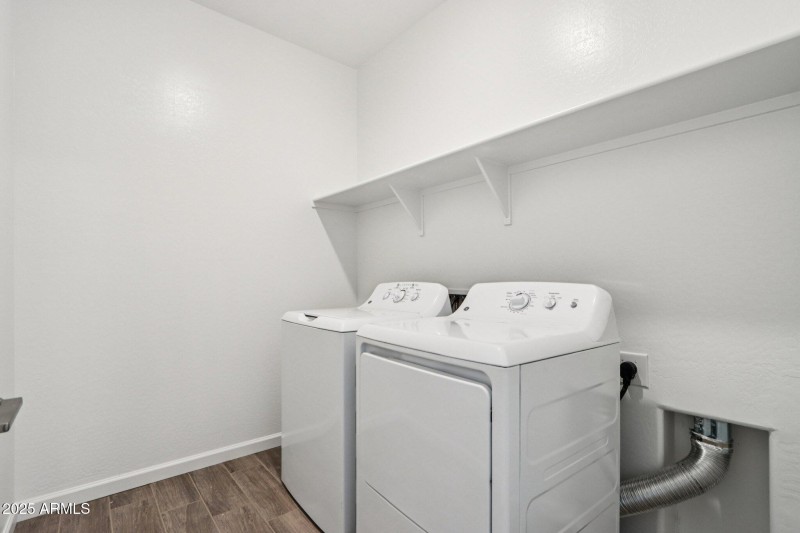 16-web-or-mls-W Camden Ave-S0711-016