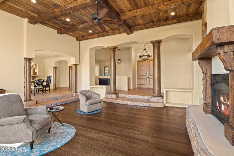 JL_260SunUpRanch-interiors-CommonAreas-0