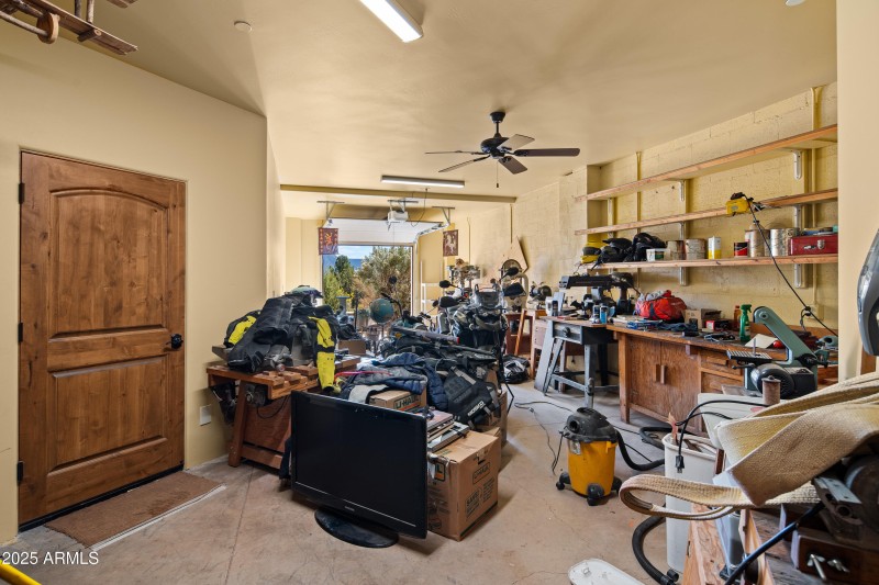 JL_260SunUpRanch-interiors-LowerLevel-16