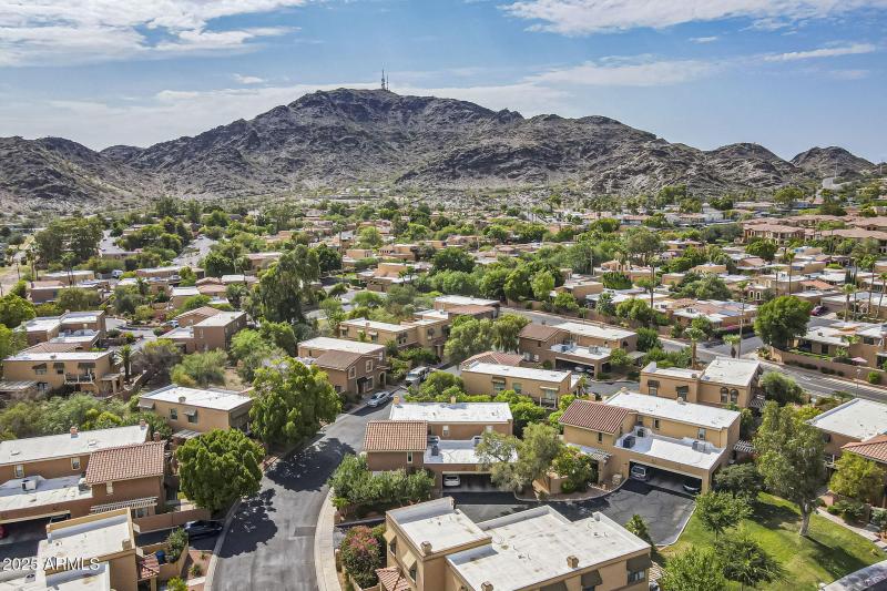 Gorgeous mature trees/landscaping
