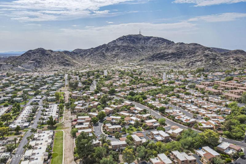 Aerial - minutes to Sky Harbor Airport
