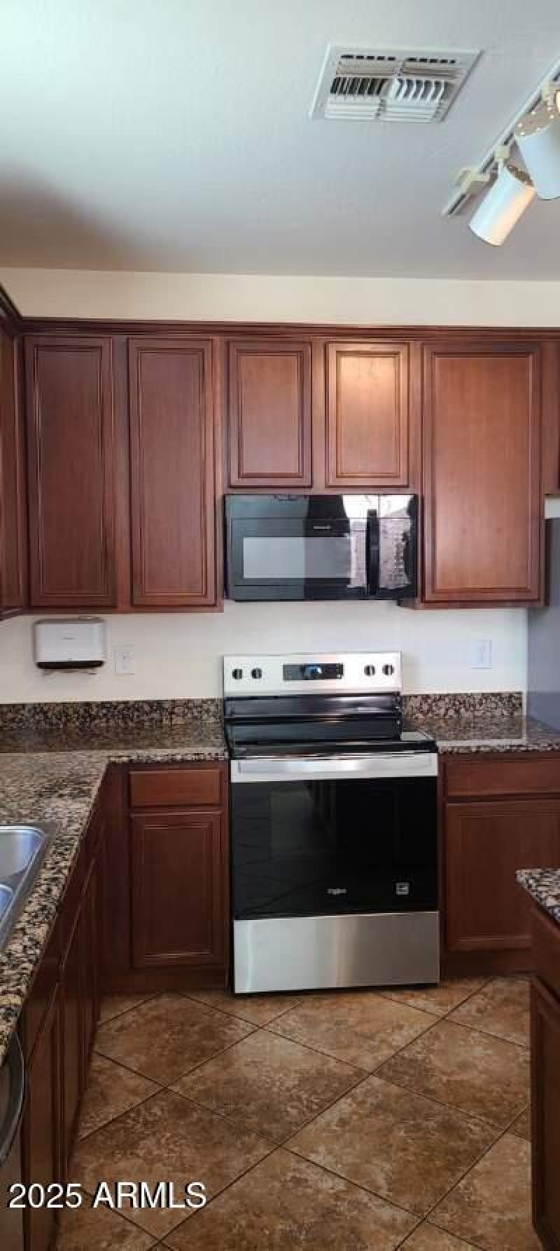 Resized_20251105_100625