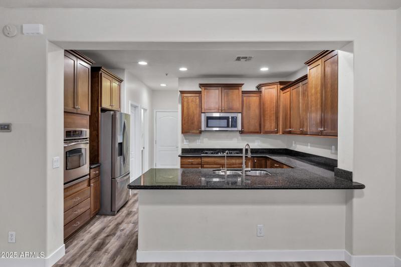 3918 E Cat Balue Dr-13