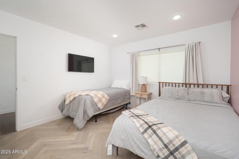 Guest Bed 1 from closet