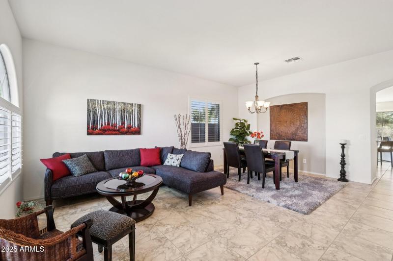 4-web-or-mls-W Sweet Acacia Dr-S0711-004