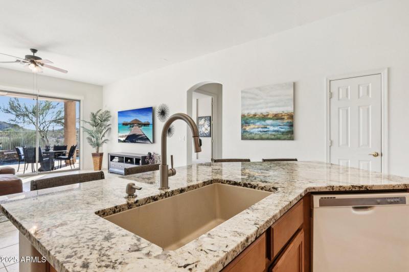 13-web-or-mls-W Sweet Acacia Dr-S0711-01