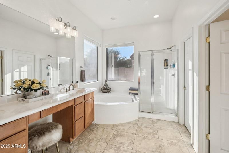 30-web-or-mls-W Sweet Acacia Dr-S0711-03