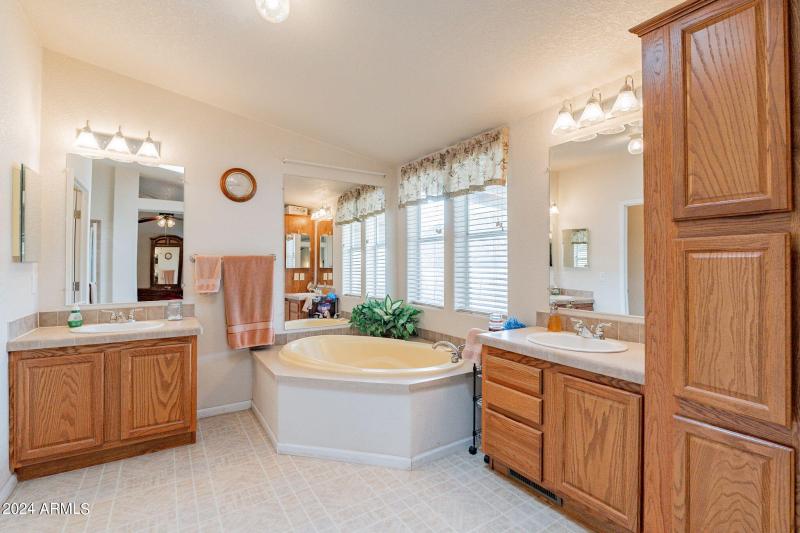 37-web-or-mls-Stonebluff-37