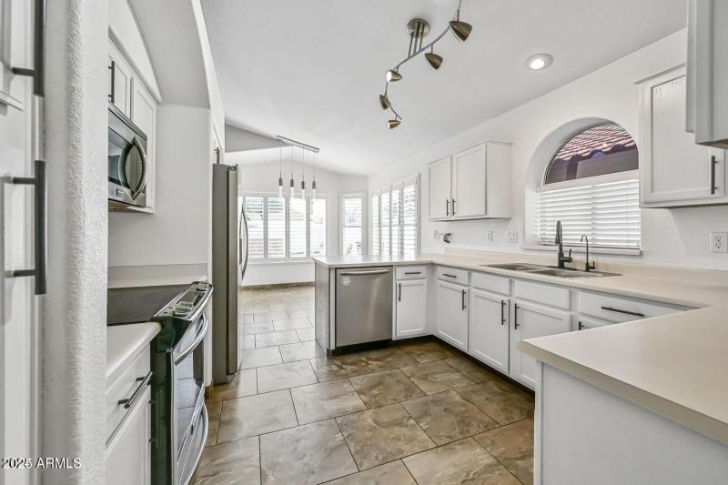 20241003212838694360000000-o