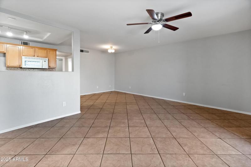 2121 W Royal Palm Rd Unit 1013-4