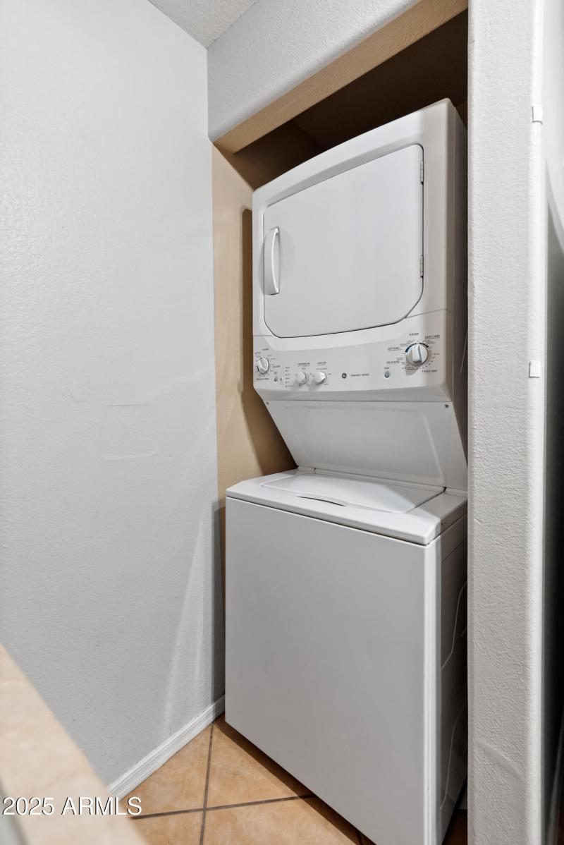 2121 W Royal Palm Rd Unit 1013-7