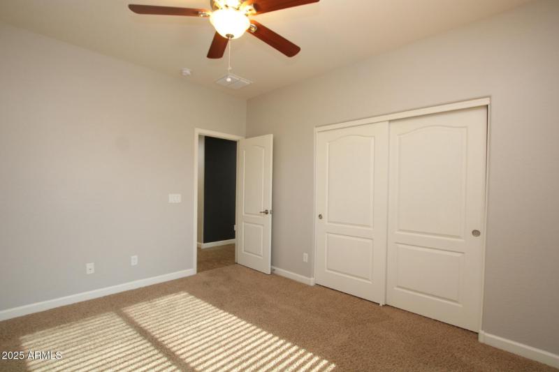 5627b33f-a1dc-428f-938d-c407c1434fe2