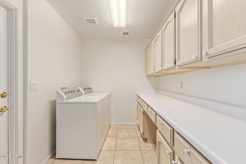 27 Laundry Room