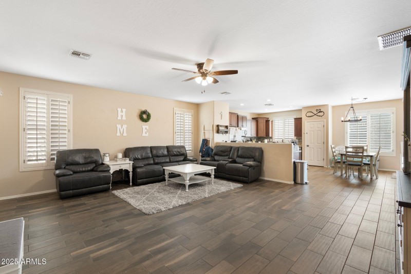 17-web-or-mls-DSC00393